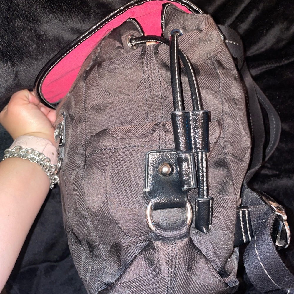 Coach Kyra Daisy Signature Backback - Picture 5 of 9